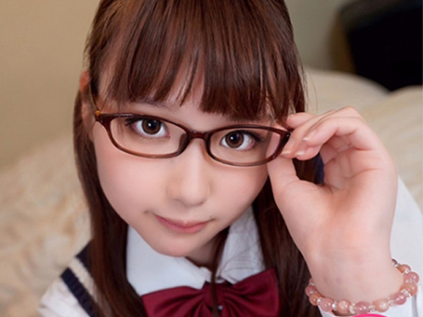 【オタク女子のP活事情】イラマで喜ぶ変態メガネっ娘♡ 大人チ〇ポで泣きながらイキまくり！ 激しすぎるセックスでメス堕ち確定！