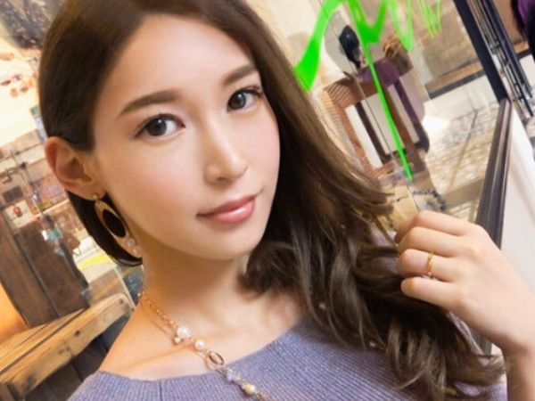 【人妻ナンパ】欲求不満な美セレブ妻、旦那じゃ満足できない！♡ 他人棒に溺れる30代奥様、禁断のエロプレイで本気イキ連発！！