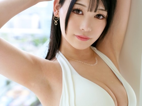 【清楚系巨乳女子のパイズリ天国】『こんなに硬くなって…』ぷるるん美巨乳ちゃんが、ビンビンに勃起したチンコを優しく包み込む！清楚な見た目とのギャップがヤバすぎるエチエチパイズリに、もう我慢できない！♡