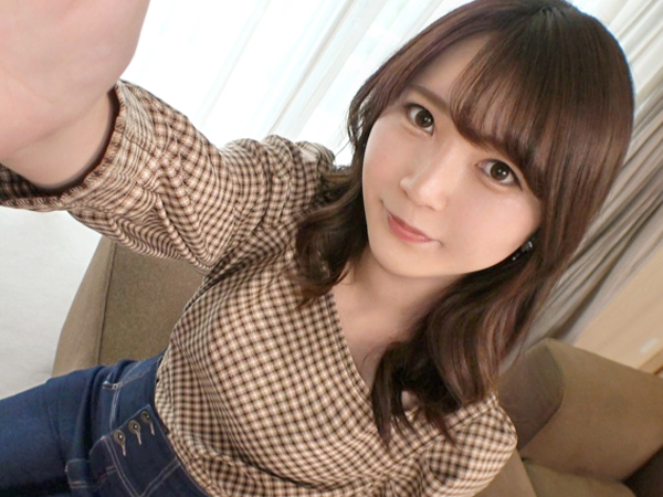 【敏感な女子大生】 猫カフェのアルバイト娘とエロ体験！ 色白ボディを責めまくり、生ハメで顔射フィニッシュ！