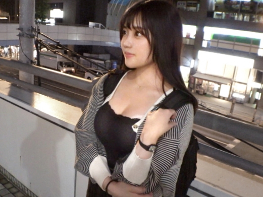 【色白巨乳娘の悶絶SEX】『奥まで当たってる…』敏感なワレメを激しくピストンされ、とろとろに感じちゃう巨乳ムスメ！色白の美ボディが激しく揺れ、膣内を刺激されまくって乱れまくる！巨乳娘の悶絶セックスは見逃せない！♡