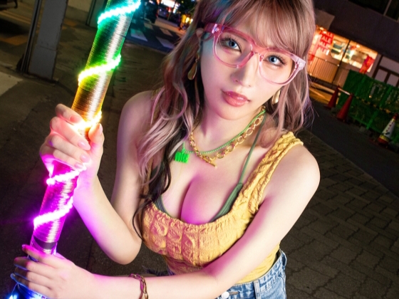 【ヤバエロギャル降臨】『お兄さん、イッちゃう？』イマドキギャルが素人宅で大暴れ！肉食系女子が肉棒を貪り、激しく腰を振って中出しセックスを楽しむ！