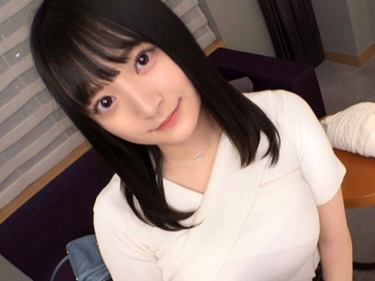 【色白巨乳ちゃんの感度MAX】『おっぱい気持ちいい…』キュートな巨乳女子が、肉棒で激しく突かれておっぱい揺れまくり！敏感な膣内を刺激され、喘ぎ声が止まらない♡巨乳好きにはたまらないエロ動画！