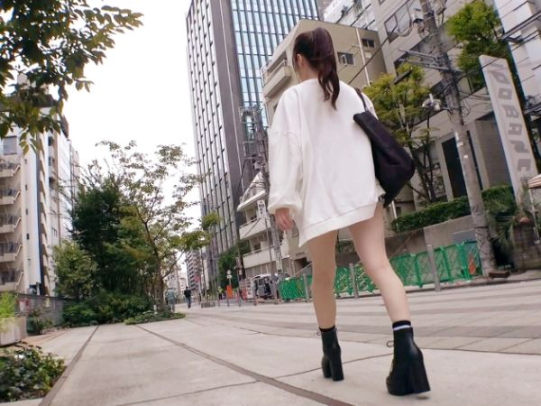 【制服美少女の危険な誘惑】『ダメ…でも気持ちいい…』ロリっ娘JKがスクール水着でフェラ抜き♥制服から覗く無防備なカラダに興奮MAX！！