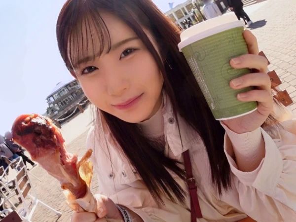 【ラブラブJDカップル】甘えん坊のスケベ彼女、彼氏とイチャラブSEX♥絶倫マ●コでチ●ポをギュッと締め上げ、彼氏もメロメロ！素人カップルのリアルなエロさに興奮！♡