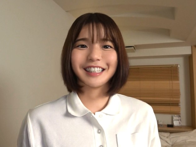 【巨乳美少女の喘ぎ声】『もっと激しく…』あどけない顔した美少女がおっぱい揺らして感じまくり！！自慢の美巨乳を揺らしながら喘ぐ姿がエロすぎる！！たっぷりぶっかけられて大興奮の美少女にメロメロ！♡