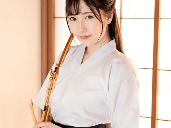 【弓道女子の秘密】『ダメ…でも気持ちいい…』瞑想中の美巨乳部員が、師範代の卑猥な誘惑に負けて袴着衣SEX!煩悩まみれの師範代にカラダを弄ばれ、弓道女子の理性は崩壊!美巨乳が揺れる激しいセックスに興奮必至♡