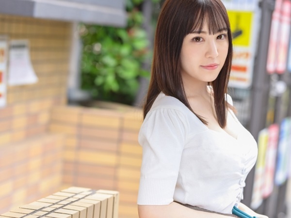 【激カワ美少女宅配サービス】『何でもしちゃうよ♡』素人男性の自宅に美少女が訪問！エッチなお願いも神対応で叶えちゃう！イチャラブSEXで大満足間違いなし！