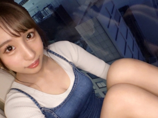 【美脚スレンダー美女の淫らな誘惑】『もっと奥まで…』スラリと伸びる美脚の持ち主がパイパンマ●コを激しくピストン！肉棒で拡げられた秘部がズボズボと突き上げられ、スレンダーボディが痙攣！濃厚セックスで乱れまくる！！