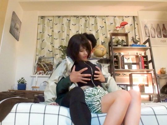 【爆乳エロおねえさん】『もう我慢できない…』熟れ頃の妖艶オーラ全開な素人おねえさんを即ハメ！駆け引きなしで家で激しく突かれ、爆乳揺らして感じまくり！！