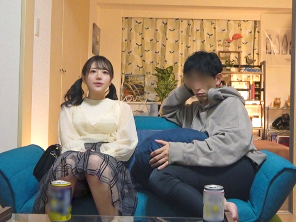 【隠し撮りNTR】『ダメ、そんなに…』アイドル顔負けの美少女を密かに撮影！おまんこに激しく突き入れ、感じまくる姿は必見！素人娘の淫らな喘ぎ声が響く♥