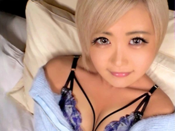 【金髪ビッチのヤリマン伝説】小麦色ボディのスレンダーギャルが美乳揺らして乱れまくり！生ちんこで激ピストンされ、エロすぎる喘ぎ声で男を骨抜きにする！！