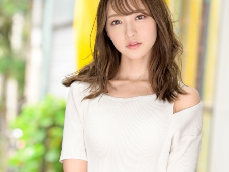 【素人男性の夢叶う】圧倒的美少女・流川夕ちゃんがデリバリー！スレンダーボディを絡ませ、素人男性と濃厚エッチ♥ウブな素人くんをリードして、乱れまくる夕ちゃんに興奮必至！！